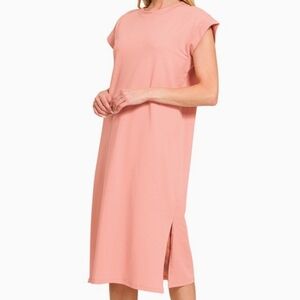 Zenana Outfitters Sleeveless Midi Dress in Blush Pink